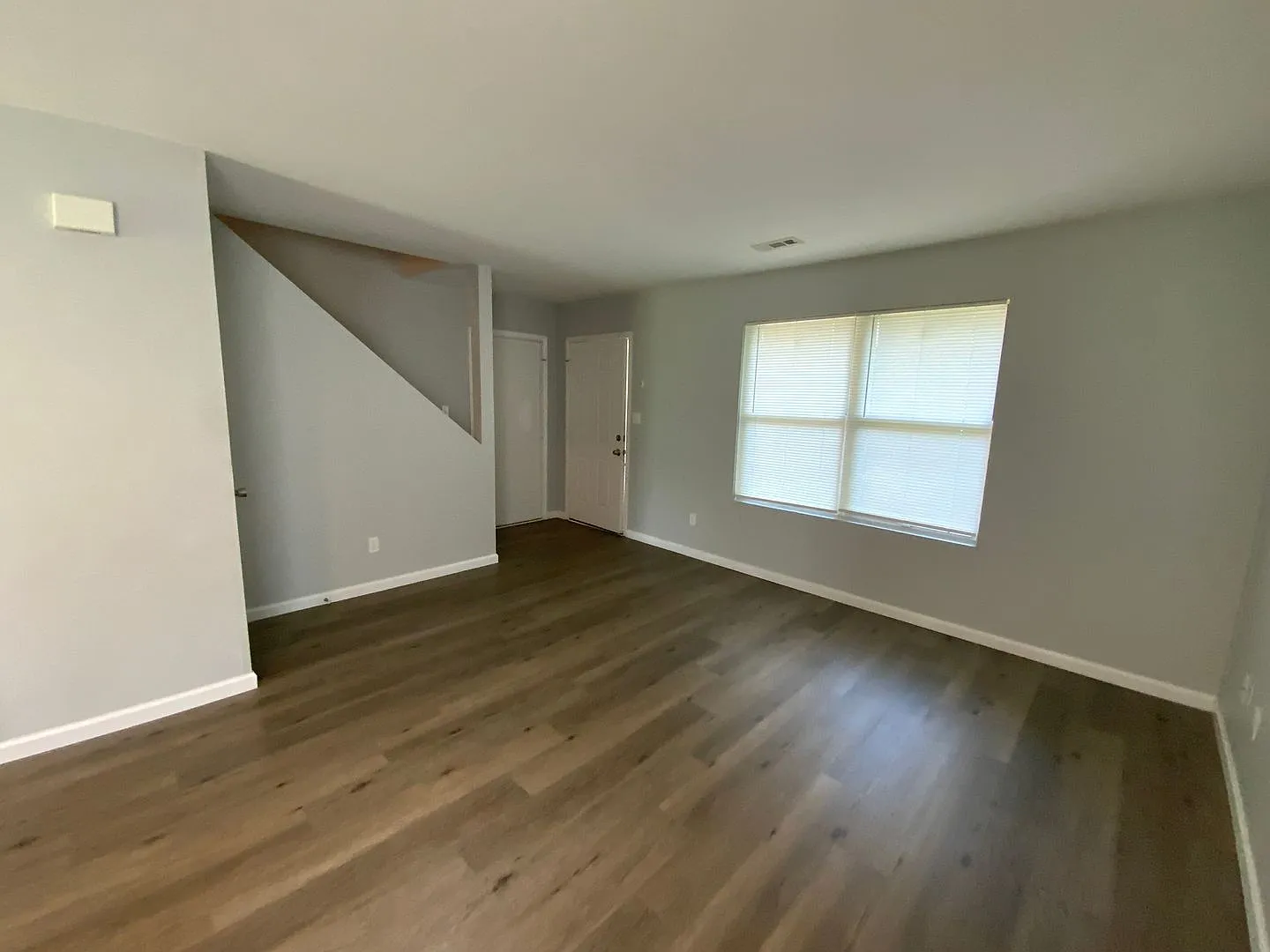 4621 - 4623 W Bainbridge Dr — Photo 4