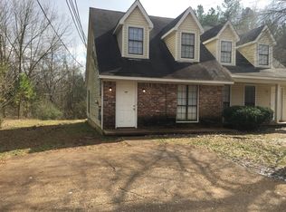 2042 N Royal St, Jackson, TN 38305