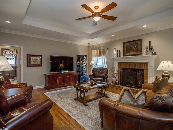 4th image of 13815 Longtree Dr