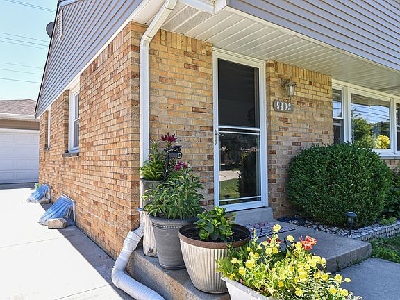 3rd image of 5803 W Allerton Ave