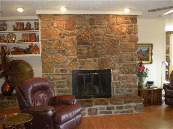 5th image of 3017 N Washington Ave