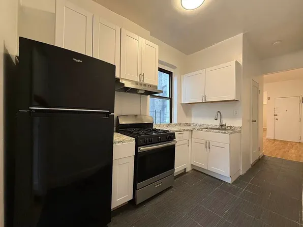 22 Covert Street image 1 of 9