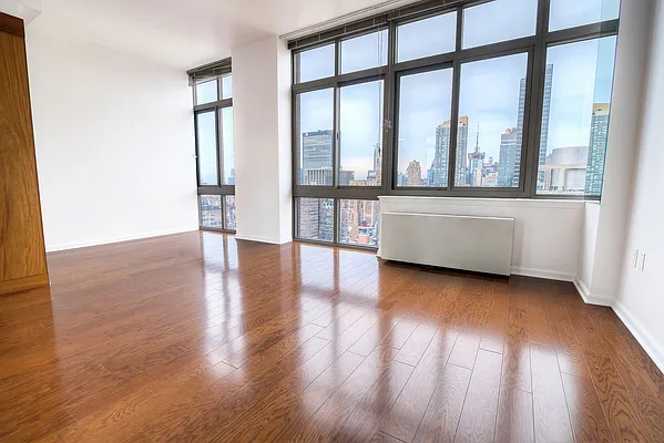 Rented by Chelsea Tower | media 6