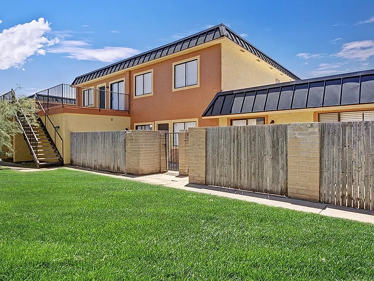 Avanti Townhomes — Photo 19