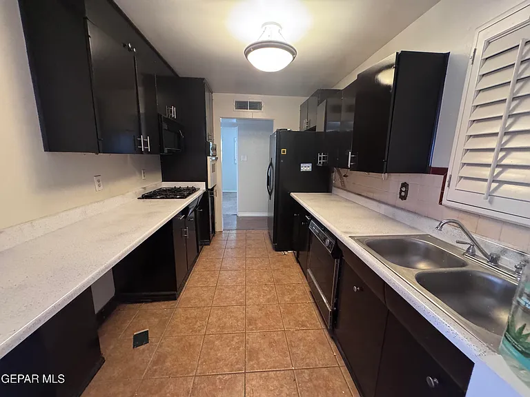 8208 Dempsey Ave — Photo 2