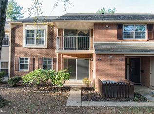 52 Old Forge Xing, Devon, PA 19333