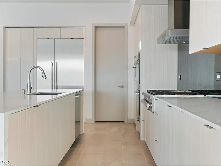 66 Lakefront Dr — Photo 16