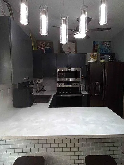 Tyler St — Photo 5