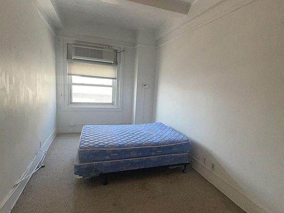2nd image of 2721 Boardwalk #506