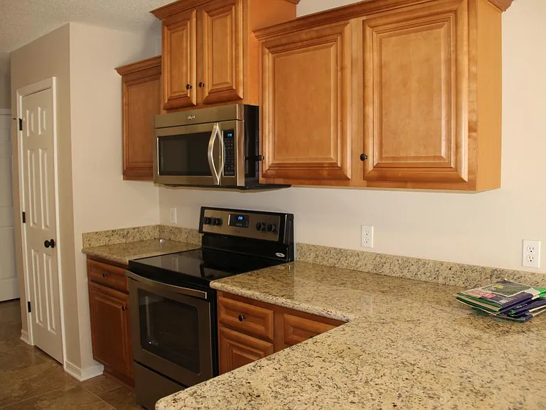 6350 Cottage Woods Dr — Photo 15