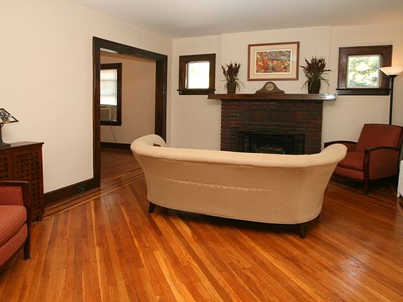 Living Rm with fireplace