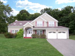 24 Ethel Ln, Medford, NY 11763