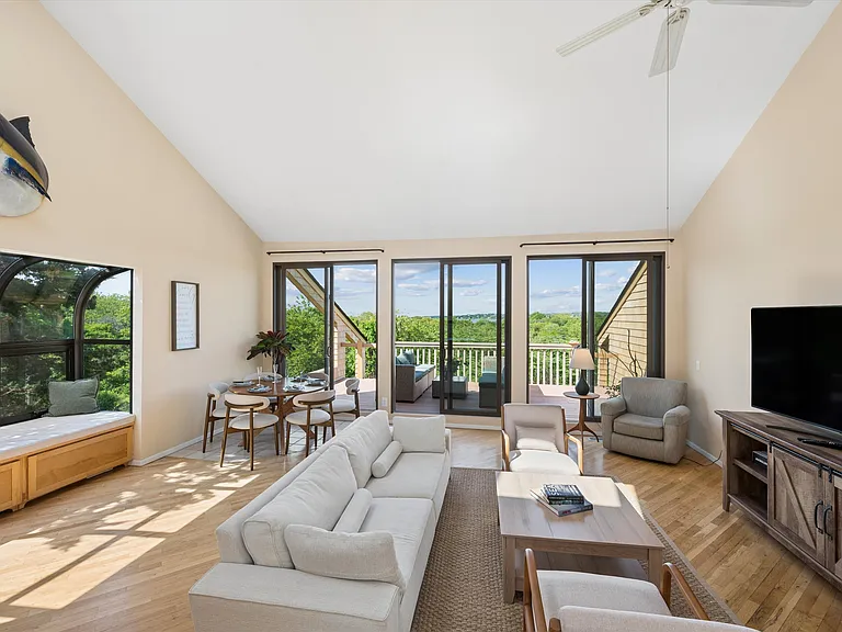 21 S Fulton Dr #3 — Photo 8