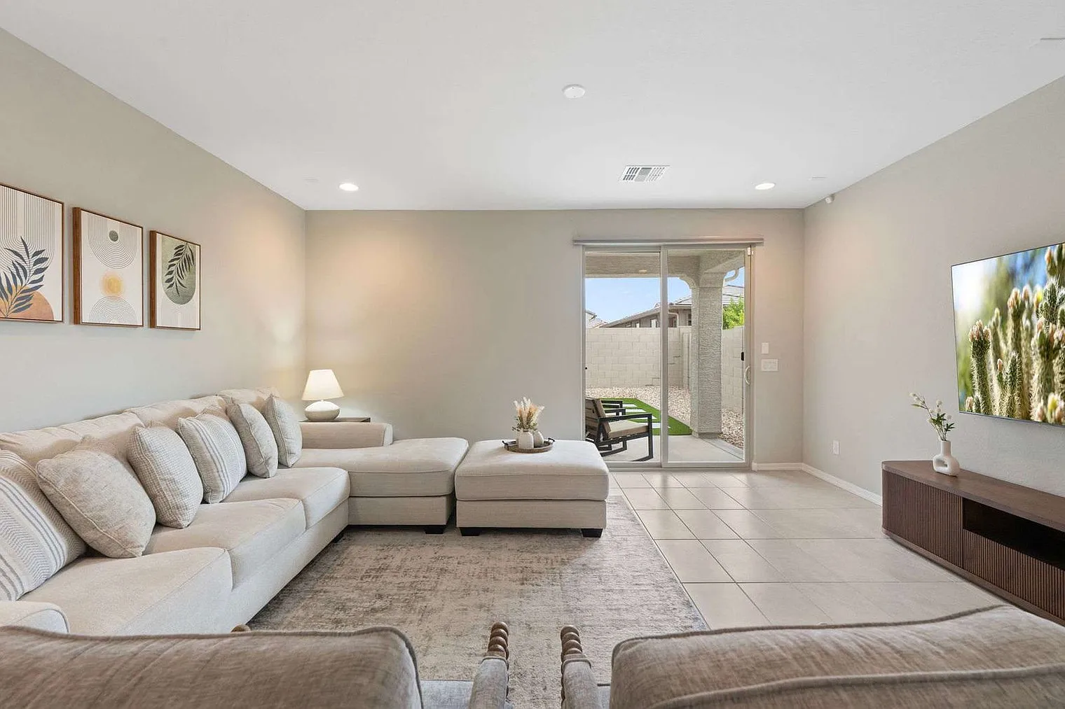 3 bed, 2.0 bath, 1883 sqft, $3,615 — Photo 2