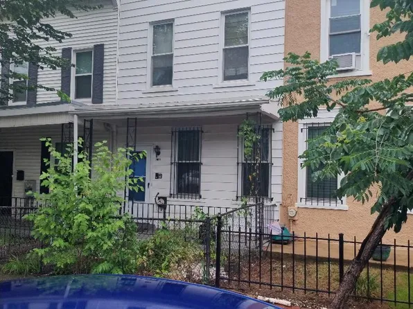 1718 Independence Ave SE, Washington, DC 20003