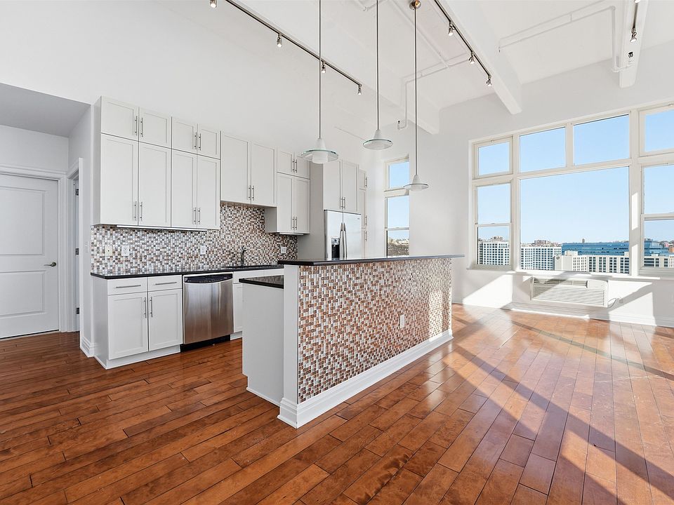 1st image of 1500 Washington St APT 10Q