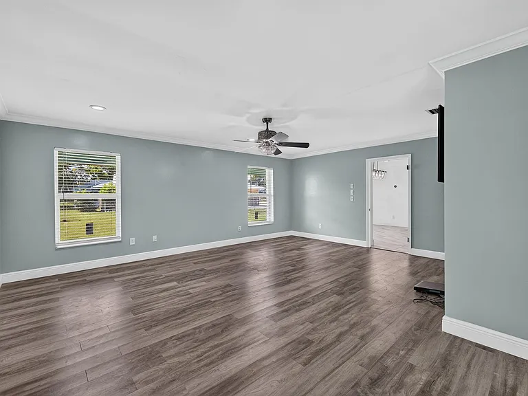 2101 SE Bisbee St — Photo 12