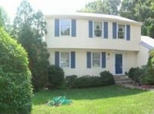 5021 Kenerson Dr, Fairfax, VA 22032