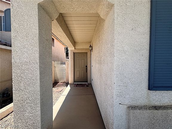 2nd image of 2261 Chestnut Bluffs Ave