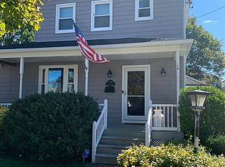 2889 Court St, Oceanside, NY 11572