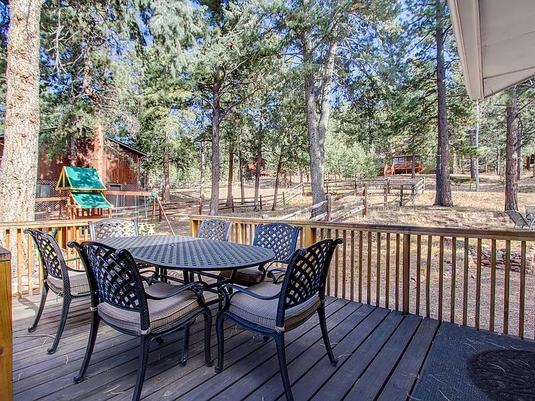 1040 Forest Hill Rd — Photo 38