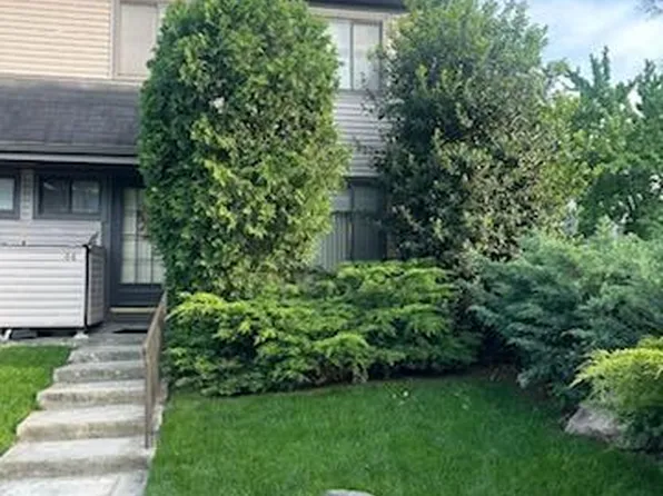 44 Charleston Ave, Staten Island, NY 10309