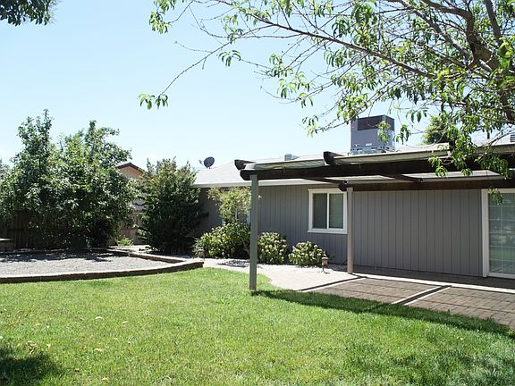 humphrey view of rear yard_05132025