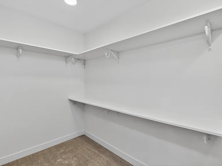 1100 NW Sproul Dr — Photo 15