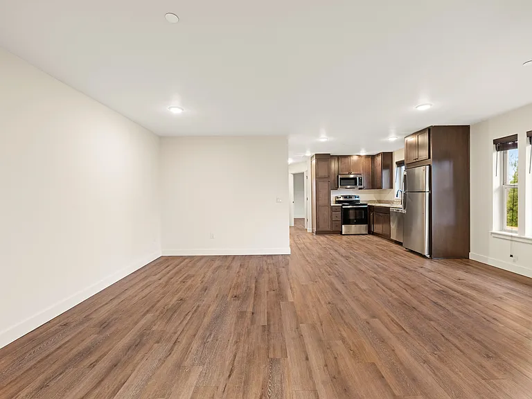 Latitude 46 Apartments — Photo 15
