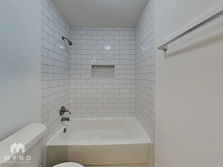 11418 Chariot Dr — Photo 16