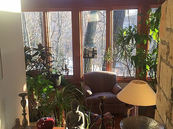 Great room into sunroom 