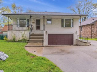 3818 Woodward Blvd, Windsor, ON N8W2Z3