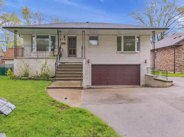 3818 Woodward Blvd, Windsor, ON N8W 2Z3
