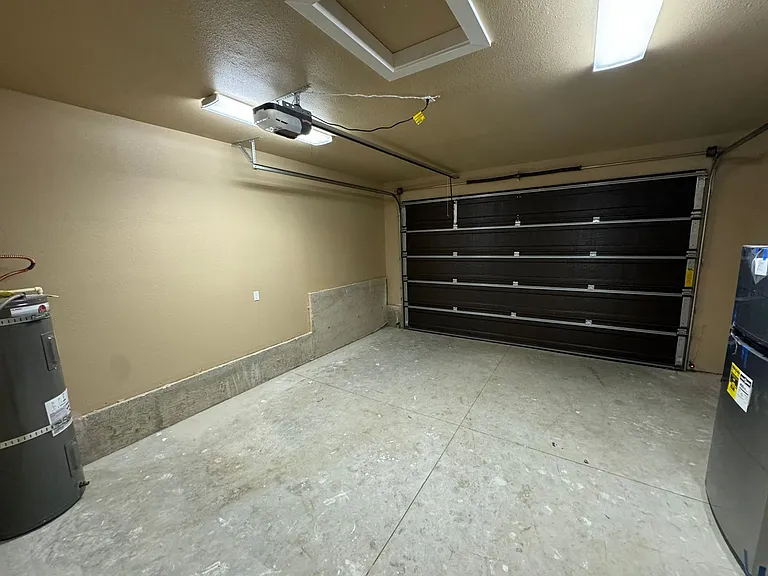 1690 NE Alameda Ave — Photo 14