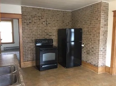 1090 Ross Ave #2 — Photo 3