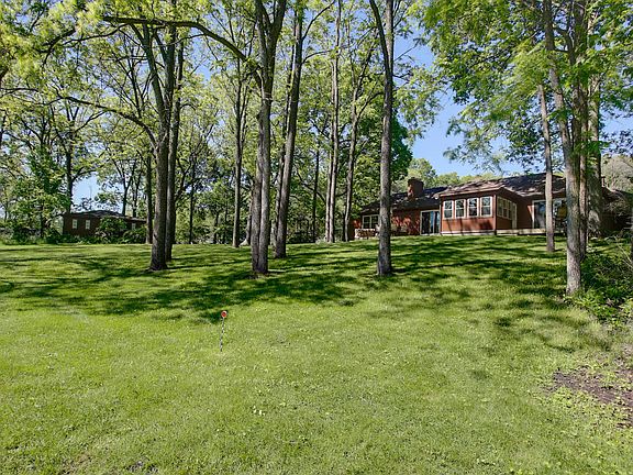 4th image of 3600 Grand River Dr NE
