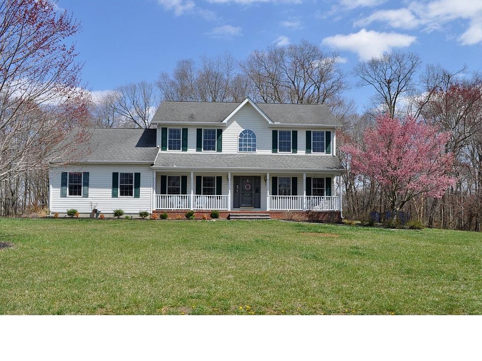 1st image of 214 Cheshire Dr