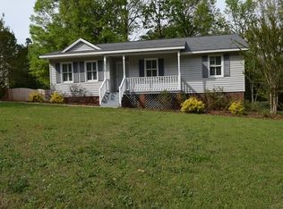 516 Sample Rd, Greenwood, SC 29649