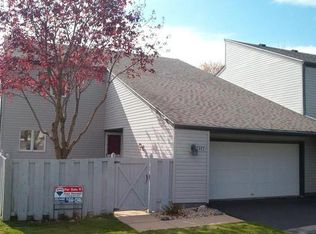 2862 Breckenridge Dr, Brighton, MI 48114