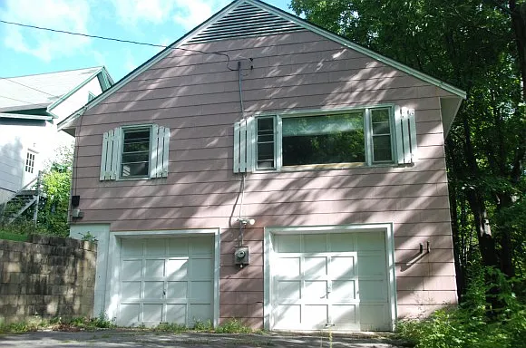 3 bed, 1.5 bath, 1232 sqft, $2,895 — Photo 2