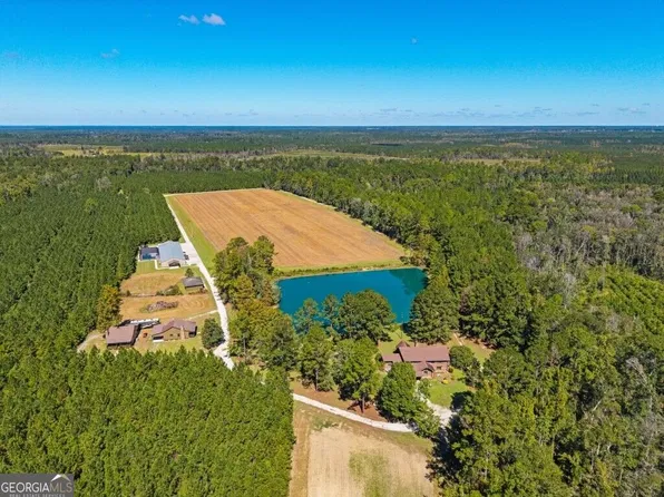 991 Flatwoods Trl, Glennville, GA 30427