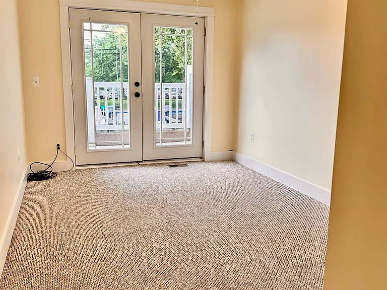 22485 Milner St — Photo 17
