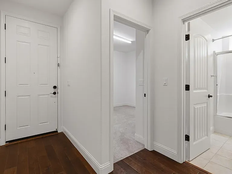 520 E Albertina Ave — Photo 9