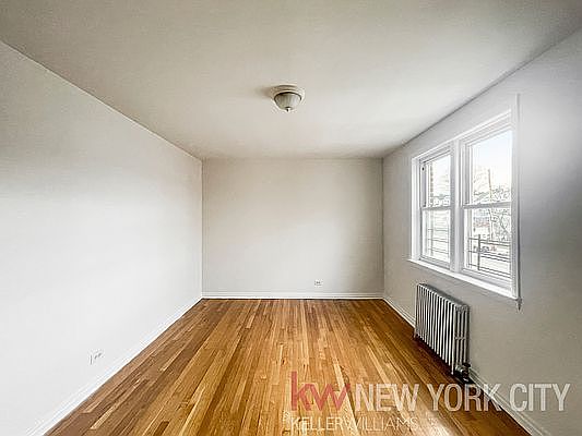 5th image of 166 Vanderbilt Ave #22