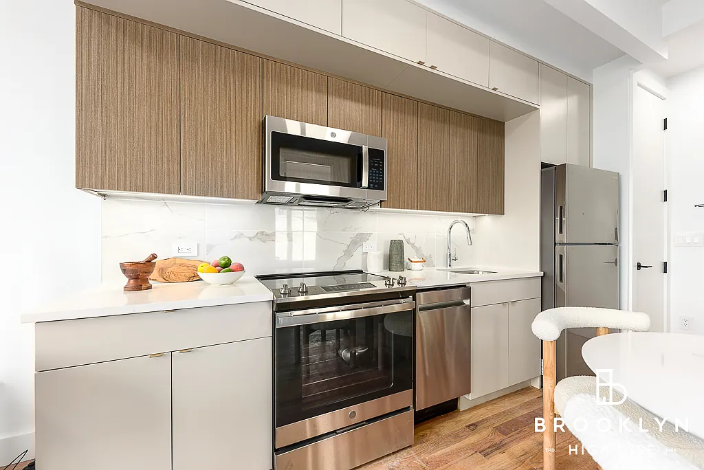 2667 Fulton Street — Photo 4