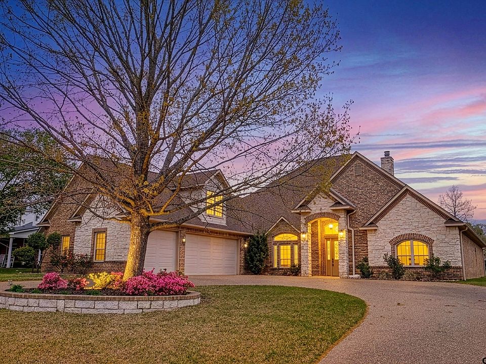 1st image of 213 Winged Foot Dr