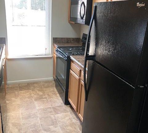 2nd image of 44 Blake Loop APT C