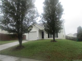 2033 Sunset Village Dr, Charlotte, NC 28216