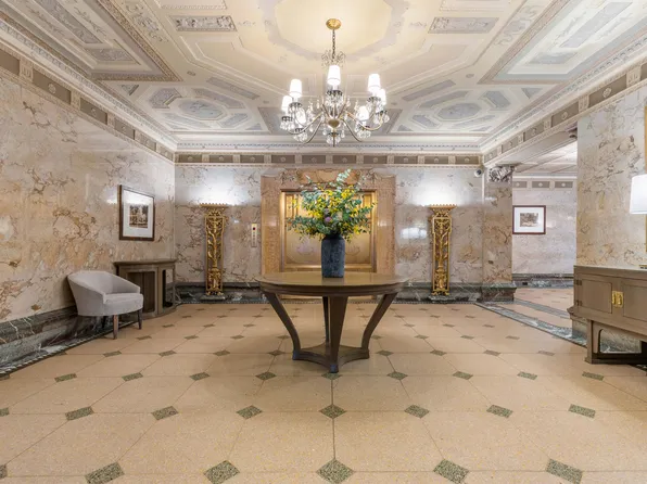 211 Central Park West image 11 of 13