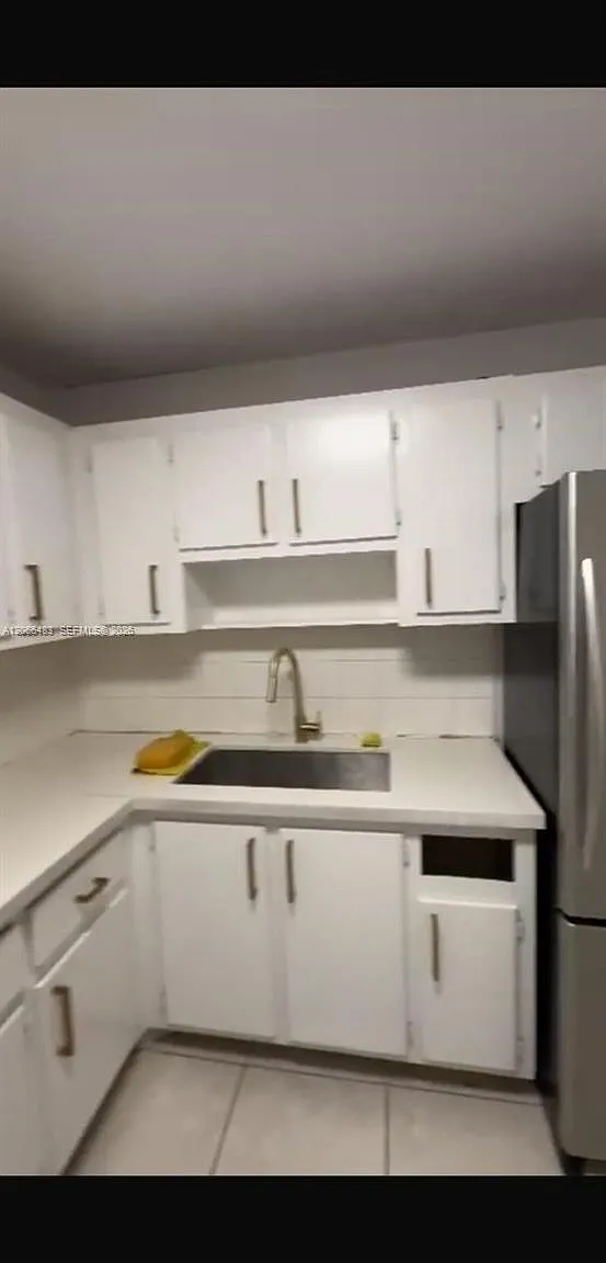 Ola Condo — Photo 1